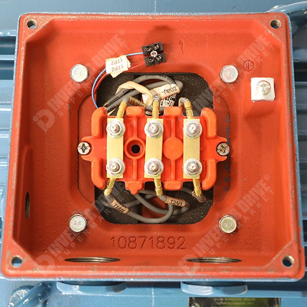 Photo of WEG W22 IE3 Cast Iron 15kW Three Phase Motor 400V/690V 2 Pole 160M Frame B3